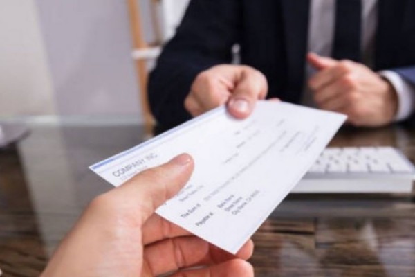 Aprueban ley que evita descuentos de más del 50% del salario
