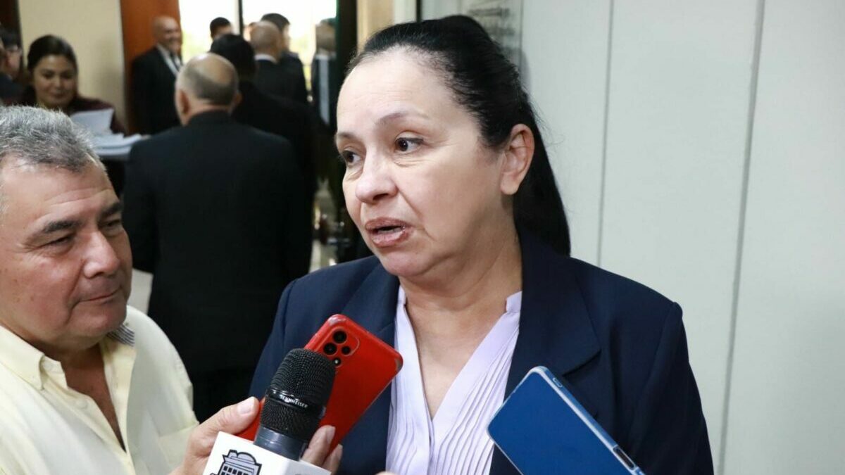“Prioridad que tiene hoy HC es investigar a Mario Abdo”