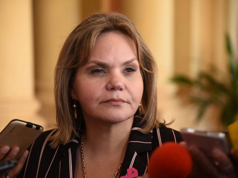 Denuncian posible monopolio y falta de protección de datos
