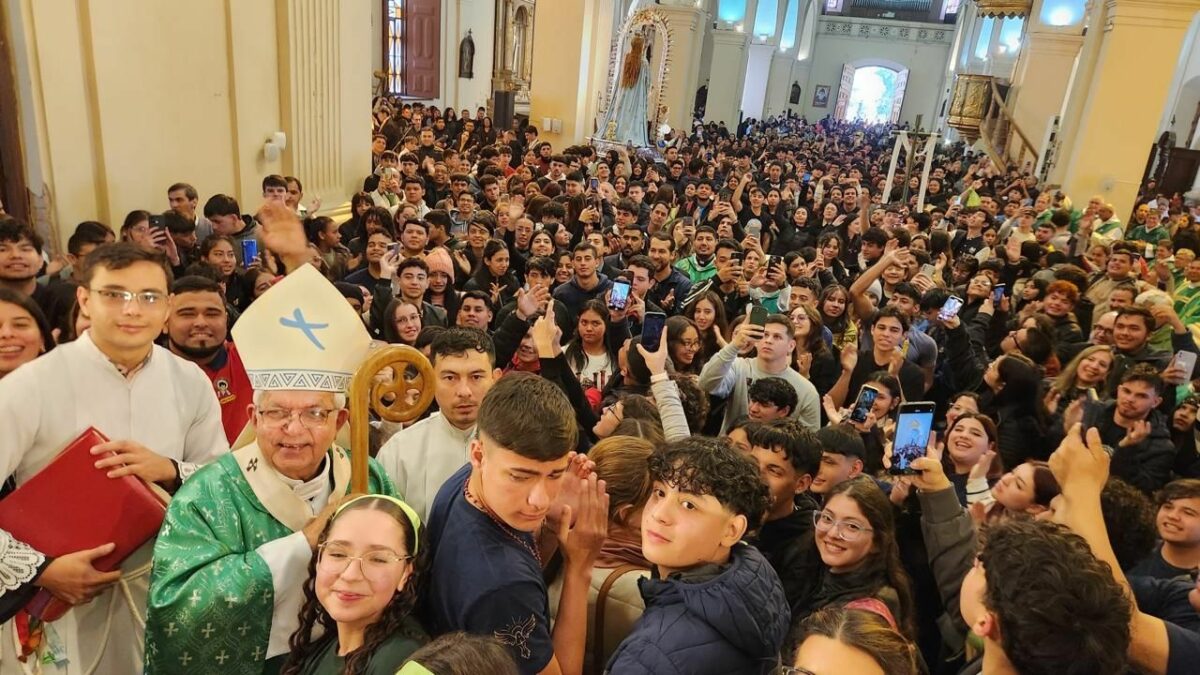 Cardenal Adalberto a los jóvenes: ¿Hacia dónde laten los anhelos de nuestro corazón?