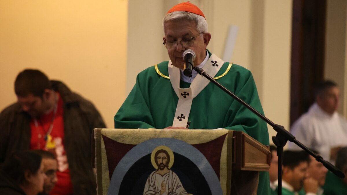 Cardenal Adalberto Martínez: advierte sobre desnutrición física y espiritual en los niños