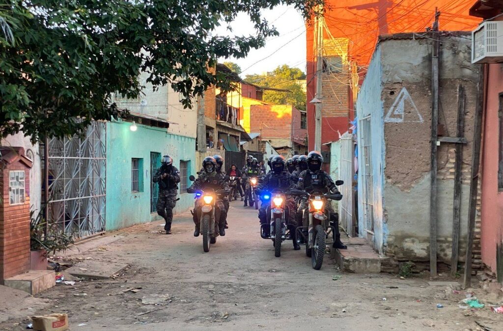 Los detuvieron con objetos presuntamente robados, pero fueron liberados