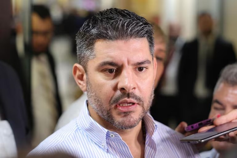 Oposición: “cartismo destruyó Asunción y ahora van por CDE”