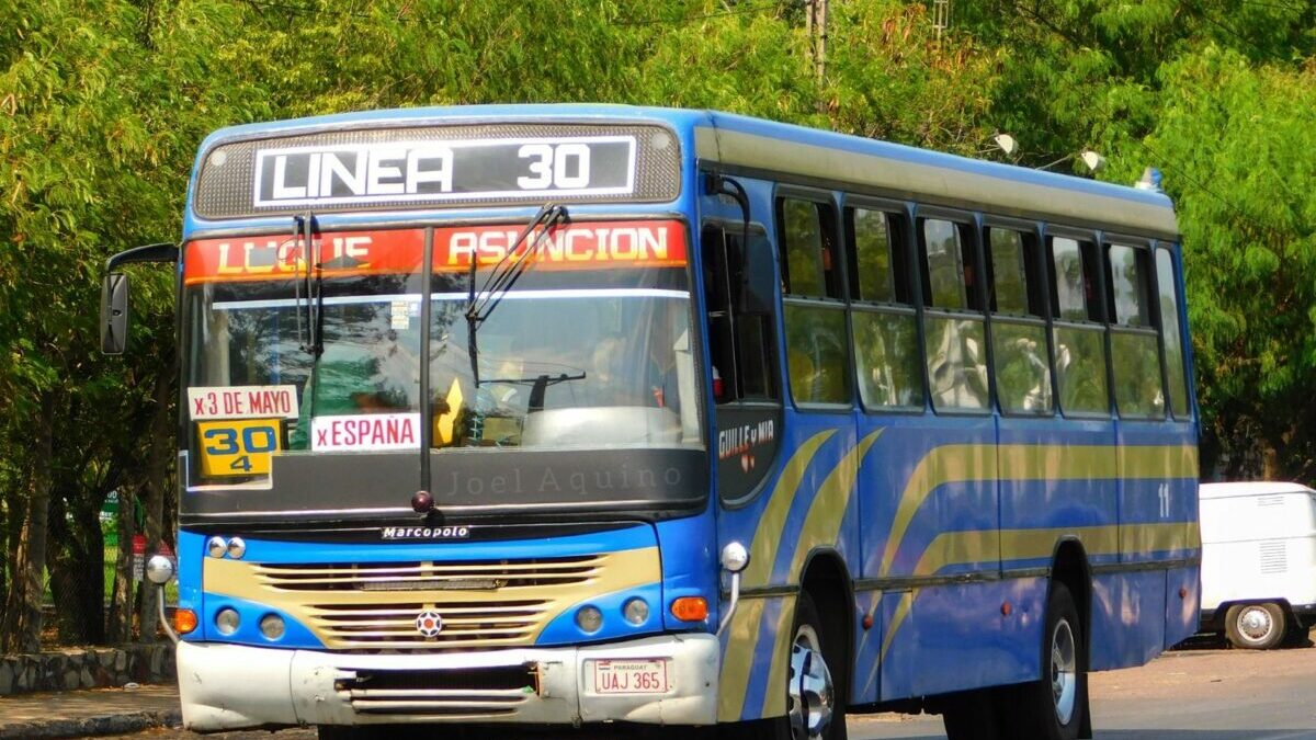 Choferes podrían ir a huelga por reforma de transporte