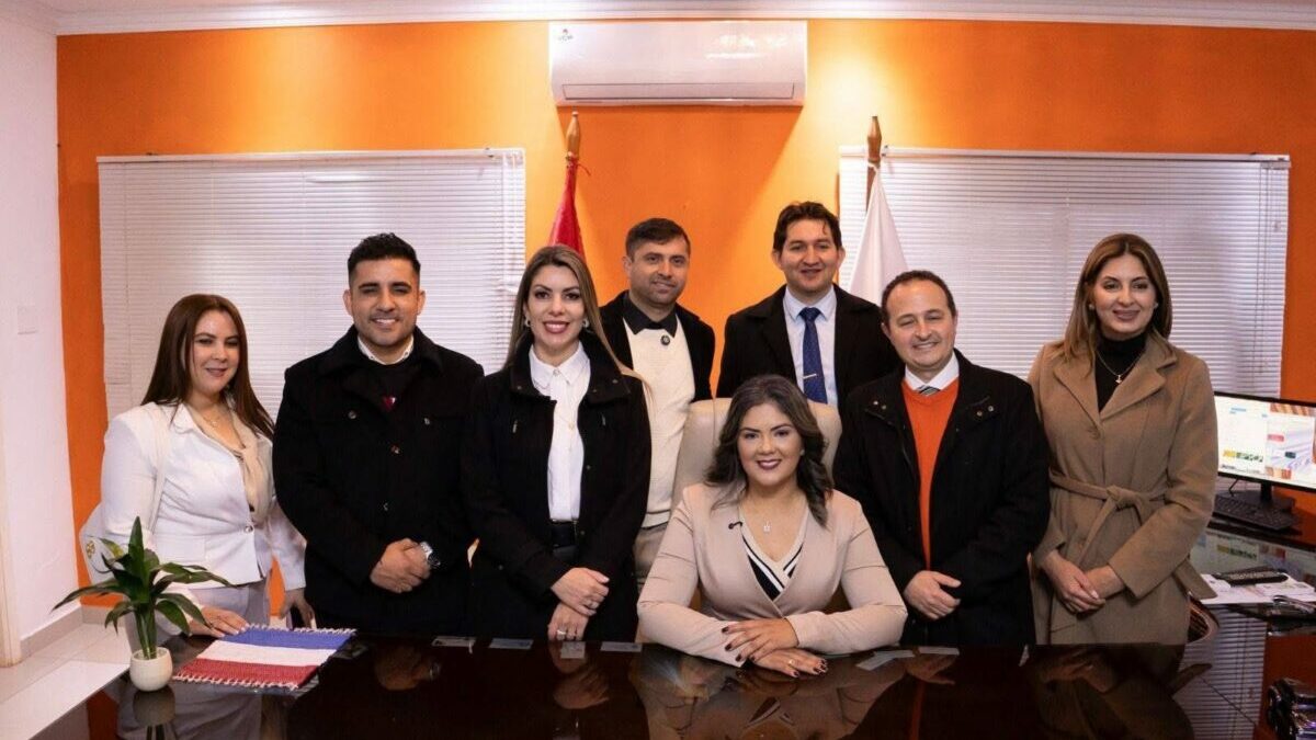 Intendenta de CDE niega quiebre con “Yo Creo”