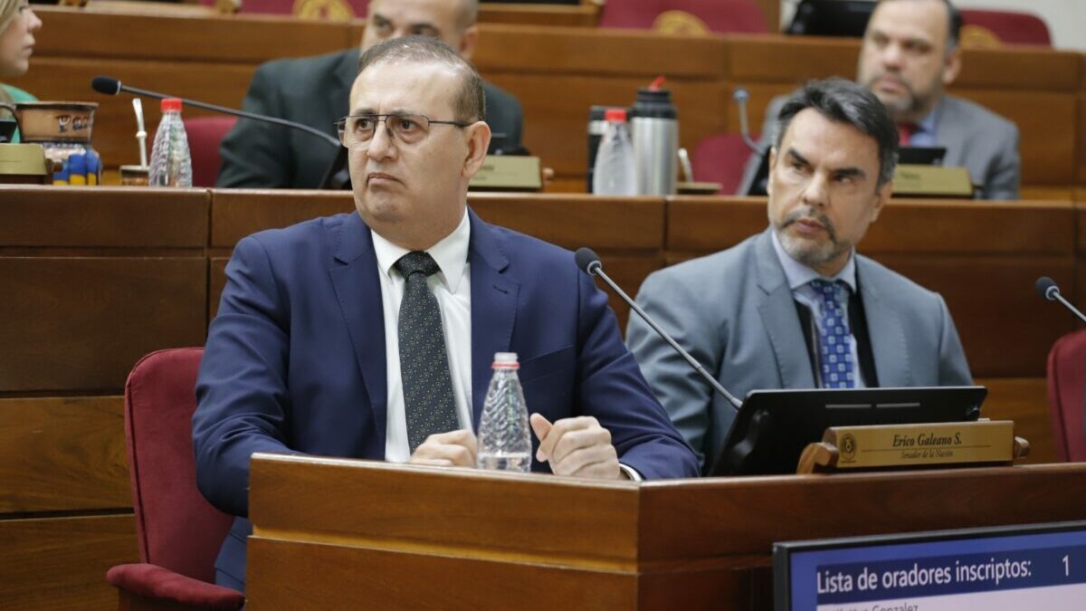 Presentan acusaciones durante juicio al Senador Galeano