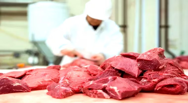 Debate por alto precio de la carne: gobierno analiza importar para frenar subas