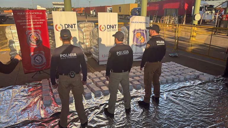 Droga a Europa: fiscalía investiga red internacional de narcotráfico