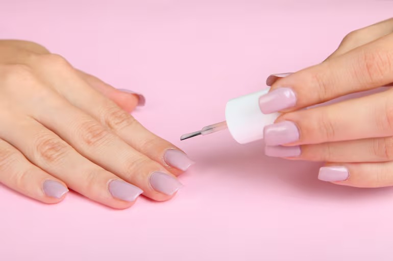 Paraguay prohíbe sustancias tóxicas en esmaltes semipermanentes