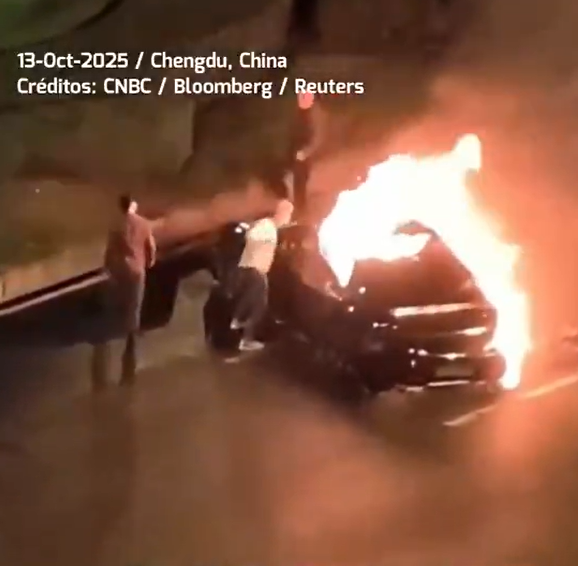 Quedó atrapado en su vehículo eléctrico y f4lleció quemado