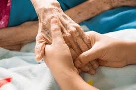 Dos menores involucrados en ataque a pareja de ancianos