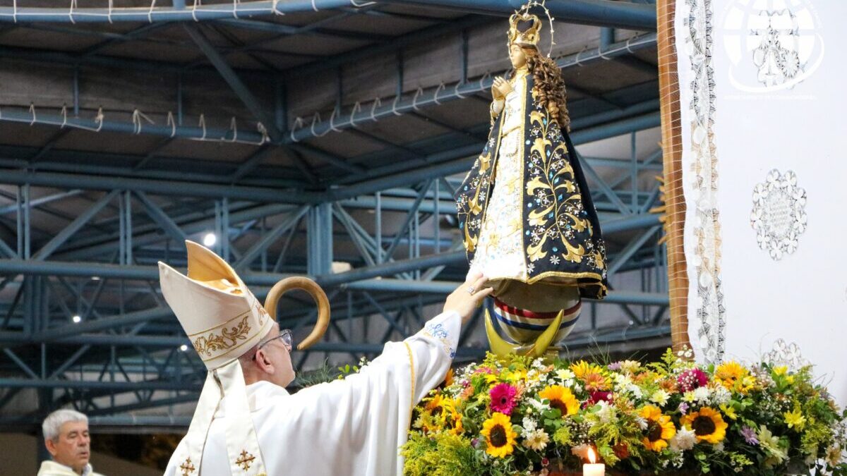 Reflexiones de un obispo: ¡Santa María, Madre de Dios, ruega por nosotros, pecadores!