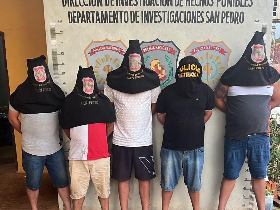 Capturan a presunto jefe de sicarios y a un agente policial