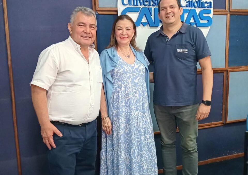 Voces emblemáticas repasan sus años dorados en Radio Cáritas