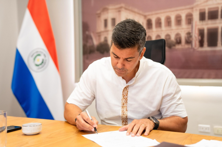 Feriados, economía y política: crítica al manejo de Gobierno