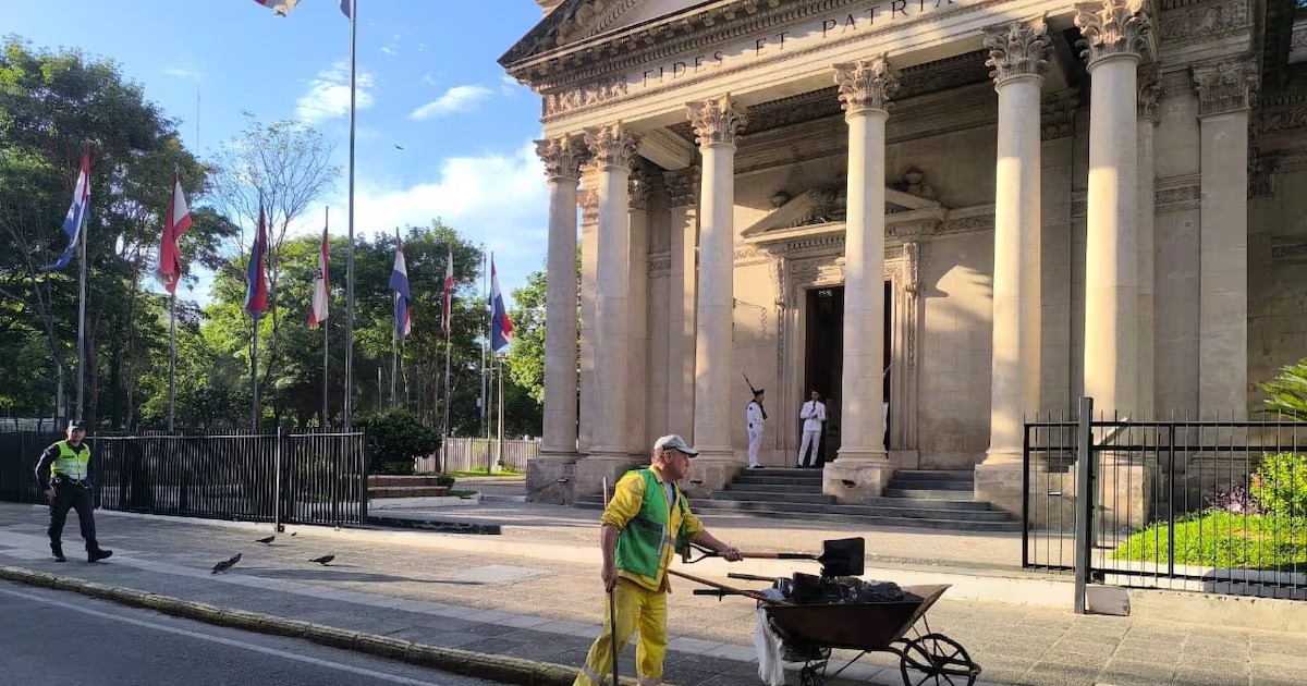 Asunción busca recuperar su brillo con planificación y apoyo estatal