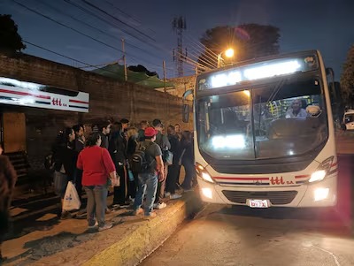 Crisis en el transporte por “la ineficiencia del viceministerio”