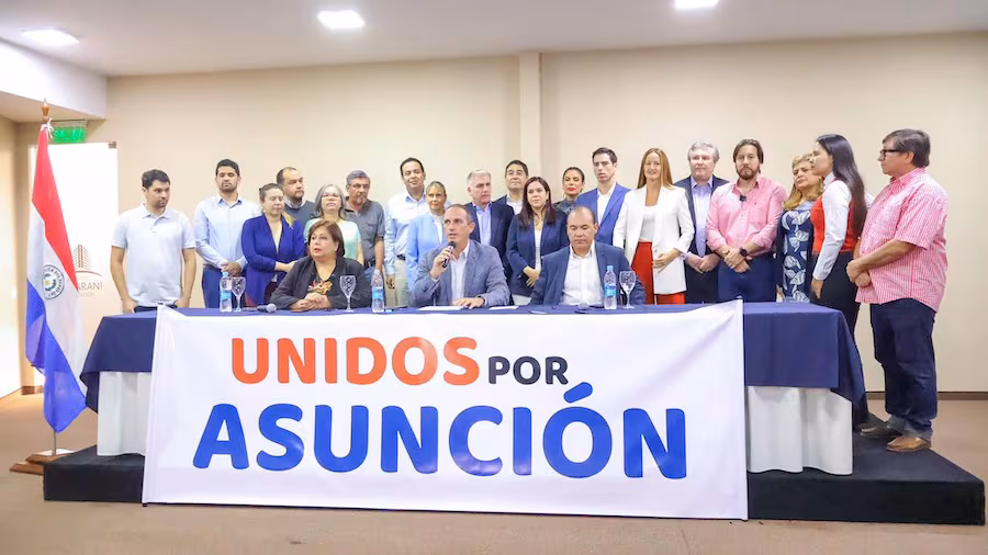 Destaca unidad opositora y que sean mujeres las precandidatas