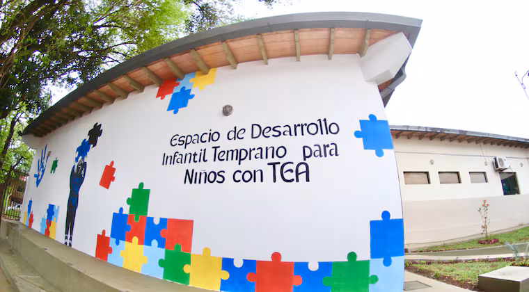 MEC oficializa plan obligatorio de atención a estudiantes con TEA
