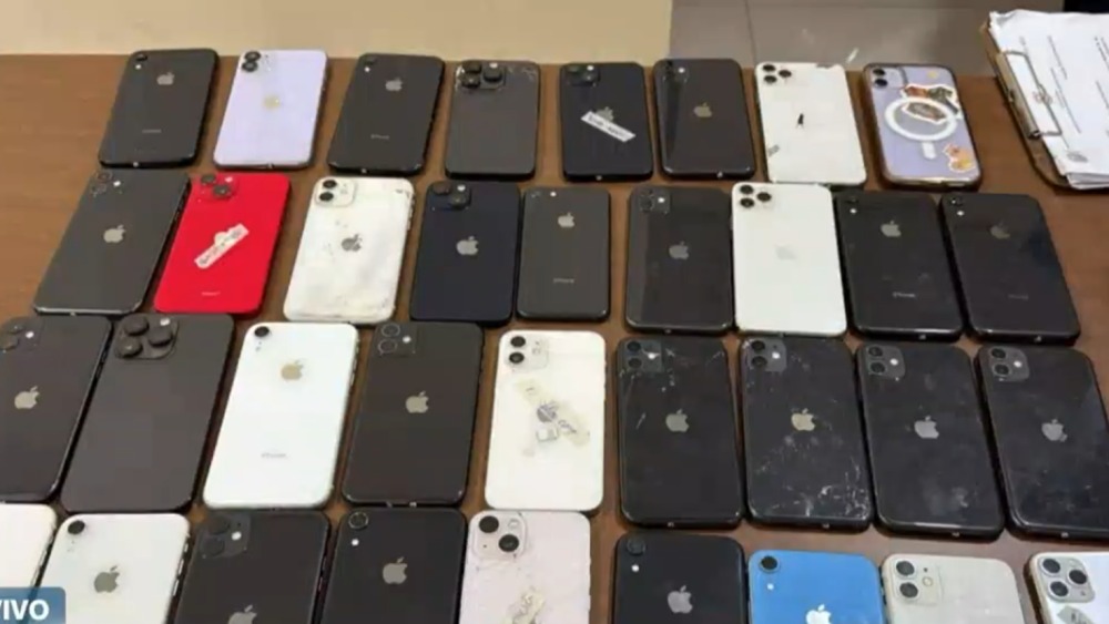 Menor detenido con 38 celulares de alta gama en el Mercado 4