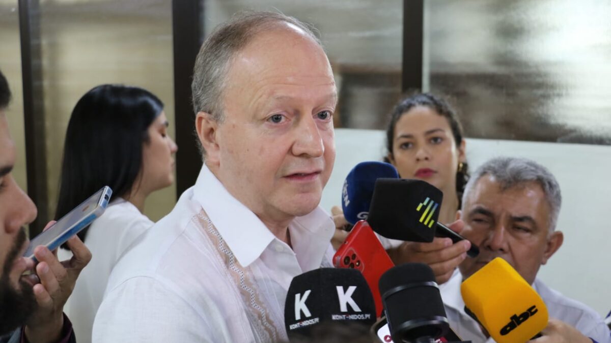 No se ven propuestas de los gremios, “tal vez estén de vacaciones”, dice ministro