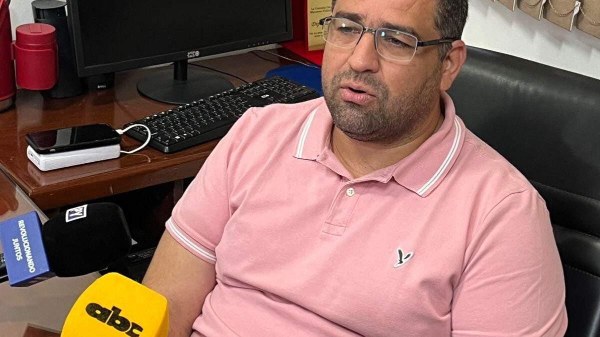 “No estoy de acuerdo con esas sumas siderales para esa comisión”, dice legislador