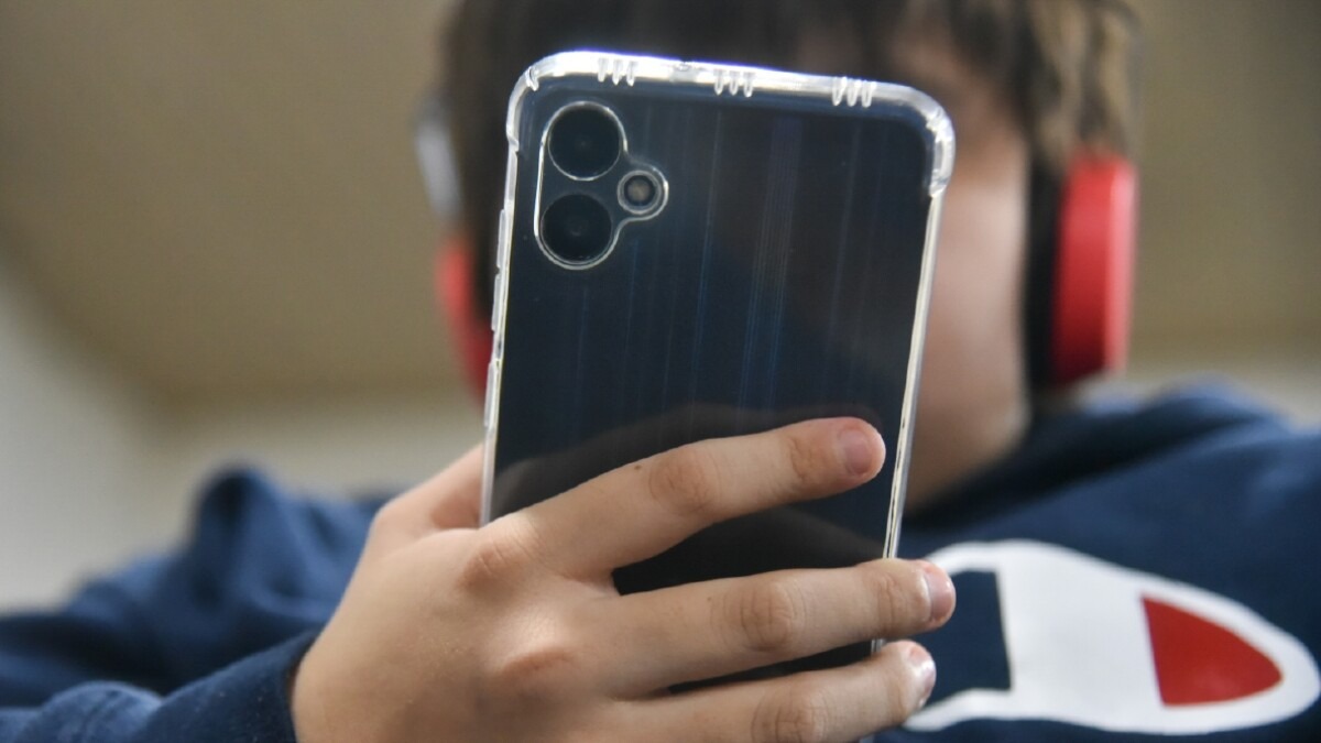 Consecuencias de que el celular reemplace al juego y al diálogo