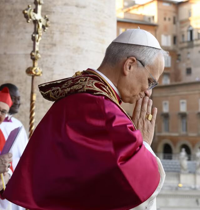 Ahora podés rezar con el Papa. Te explicamos cómo hacerlo