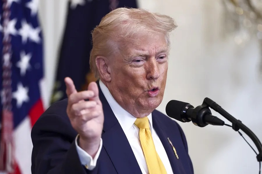 Trump ordena desclasificar archivos sobre ovnis y vida extraterrestre