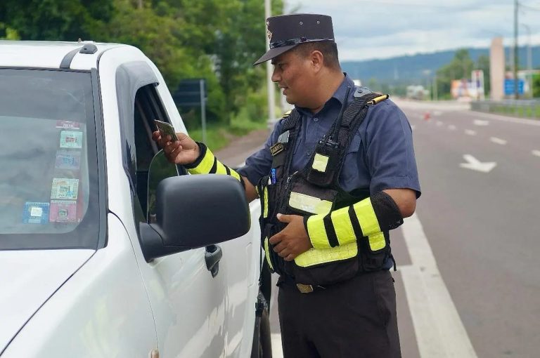 Patrulla Caminera recuerda plazo para renovar habilitación vehicular antes del 30 de junio