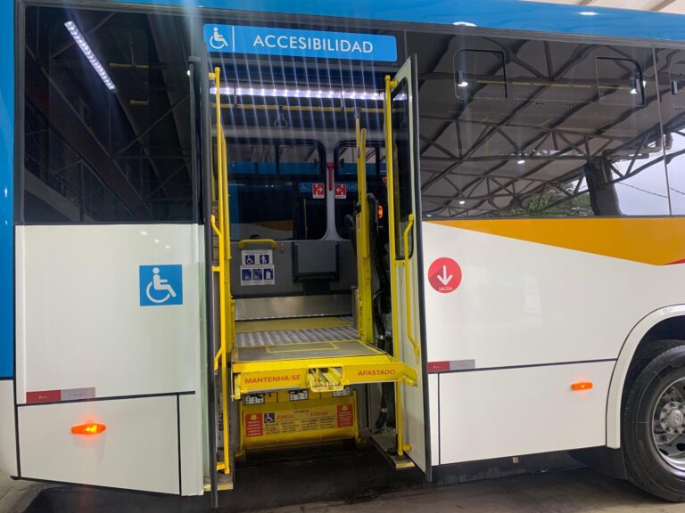 Personas con discapacidad contarán con una nueva tarjeta para acceder al pasaje gratuito